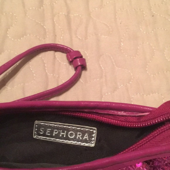 Sephora sequin wristlet - Picture 3 of 3